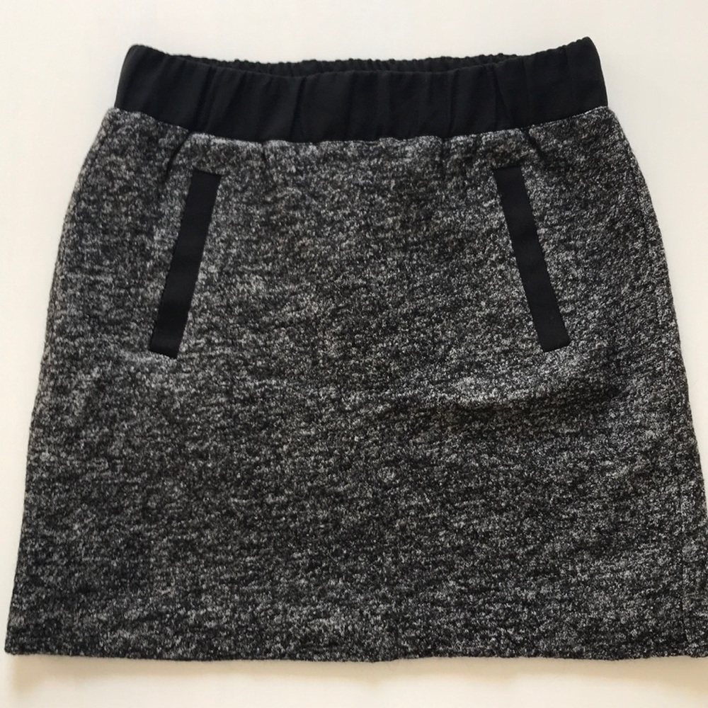 Loft Skirt - Size S Petite. Only wore once.